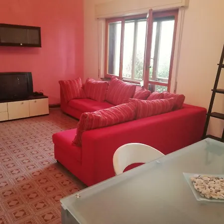 Vallesanta Apartman *